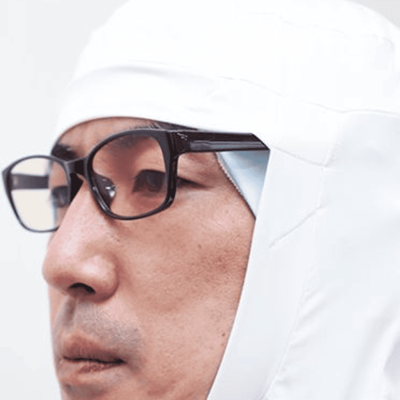 メガネのツルの挿し込み口が見えにくい